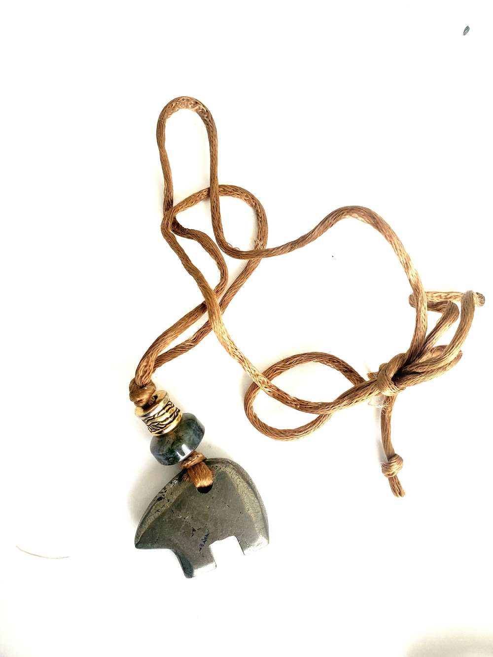 Zuni Jade Agate Gemstone Carve Bear Pendant Necklace on Brown Cord